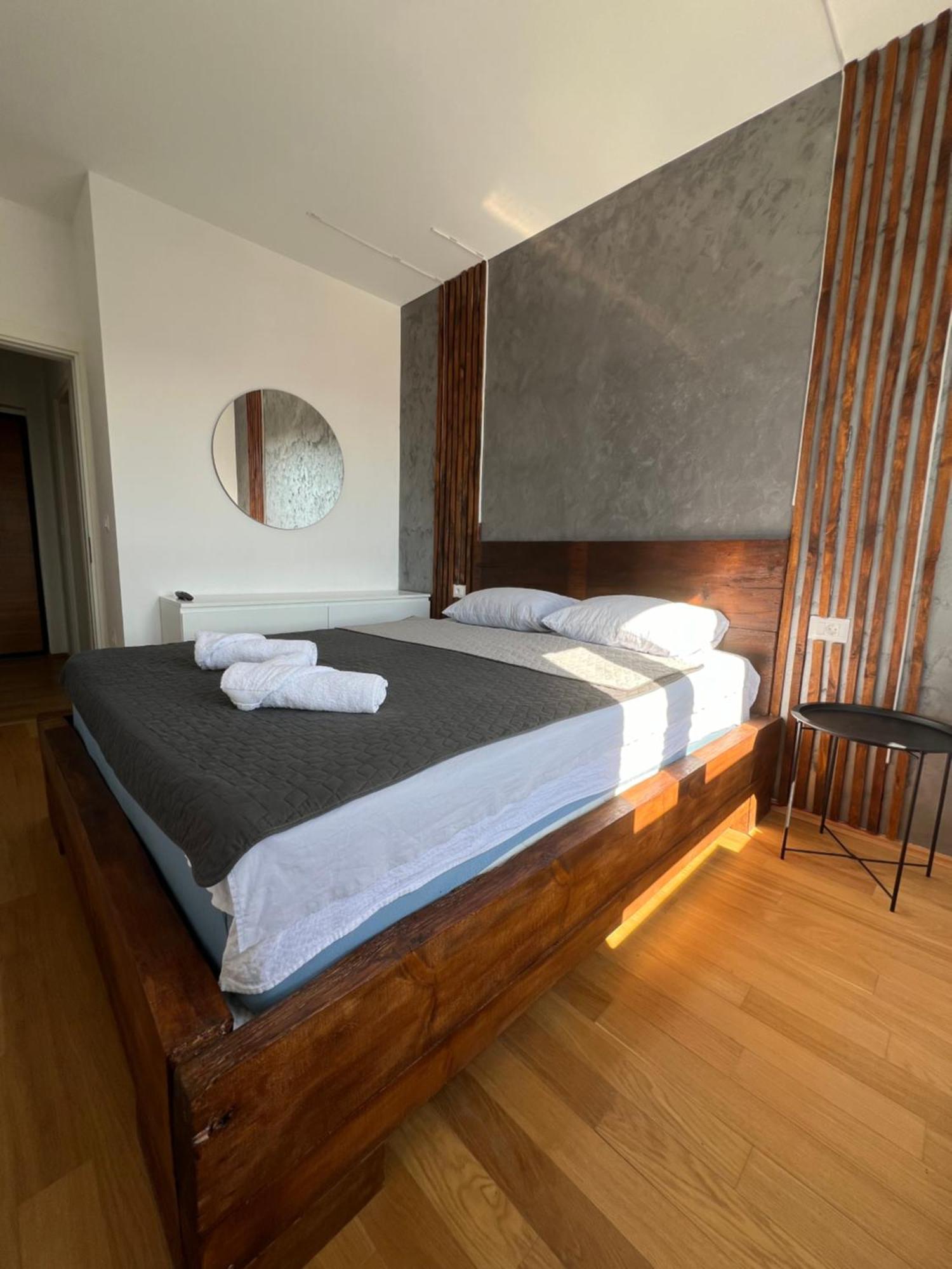 Liboroapartments Ni